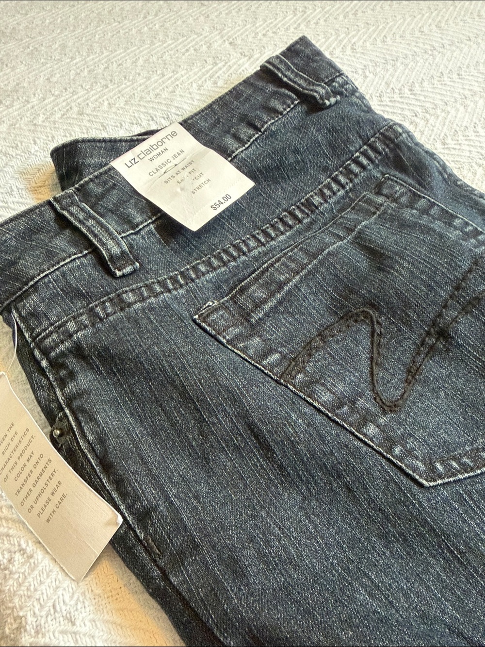 Liz Claiborne Women’s Straight Jeans in Dark Blue